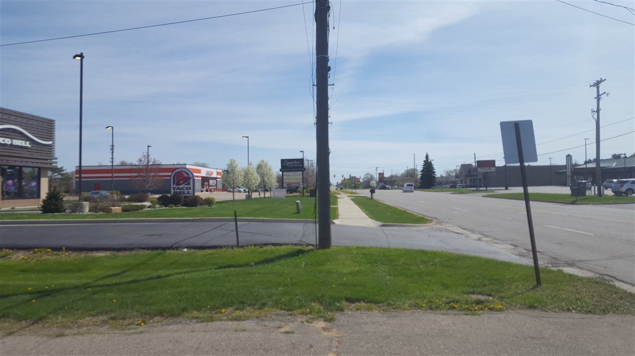 1531 E Pierson Rd, Flushing, MI 48433